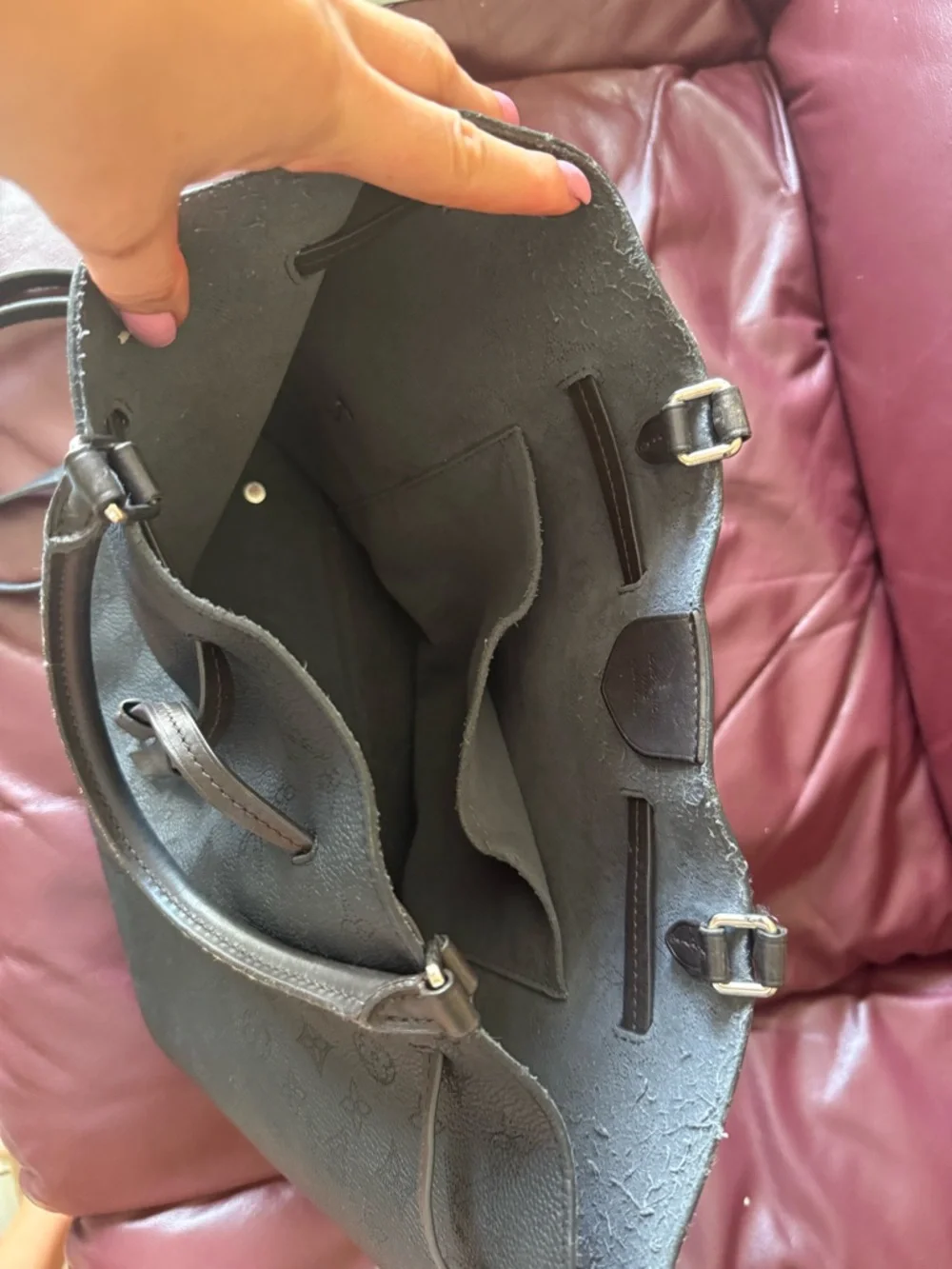 Louis Vuitton Bag Girolata Mahina Leather Black Shoulder Tote Authentic Handbag - Picture 12 of 15